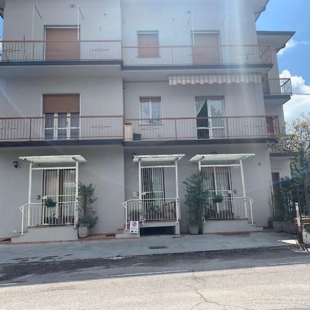 La Terrazza Hotel Peschiera del Garda Exterior photo